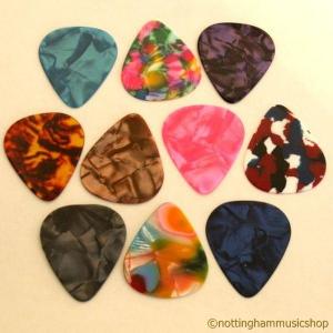 10 MIXED PLECTRUMS